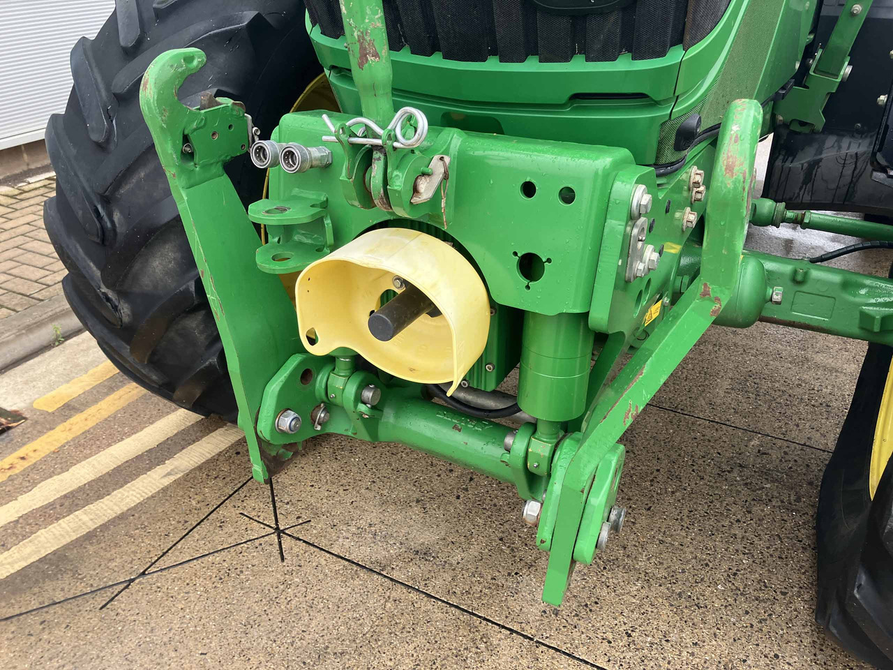 טרקטור חקלאי John Deere 6155R: תמונה 17