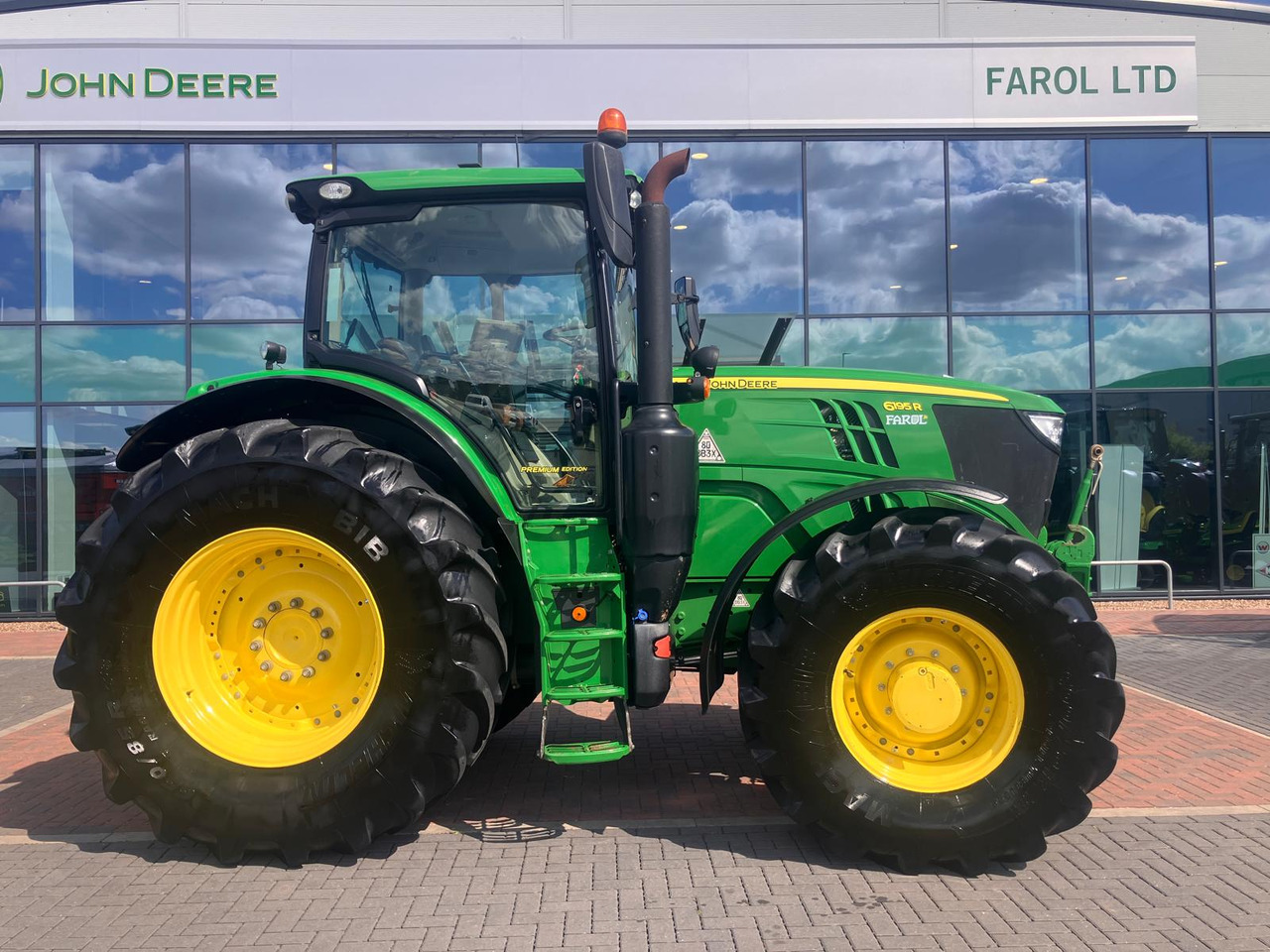 John Deere 6195R - טרקטור חקלאי: תמונה 3 John Deere 6195R - טרקטור חקלאי: תמונה 3