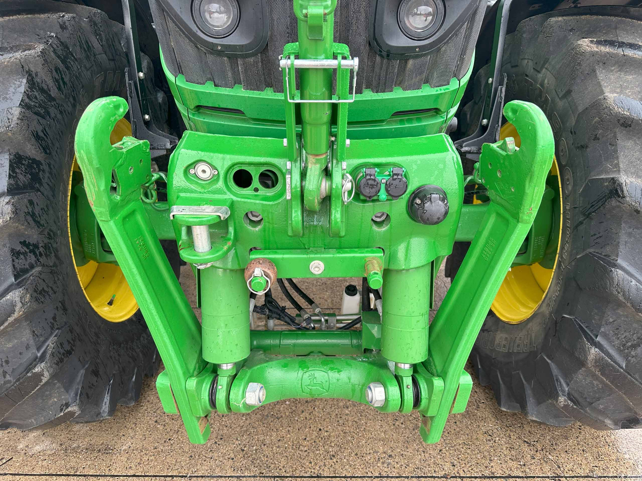 טרקטור חקלאי John Deere 6250R: תמונה 10
