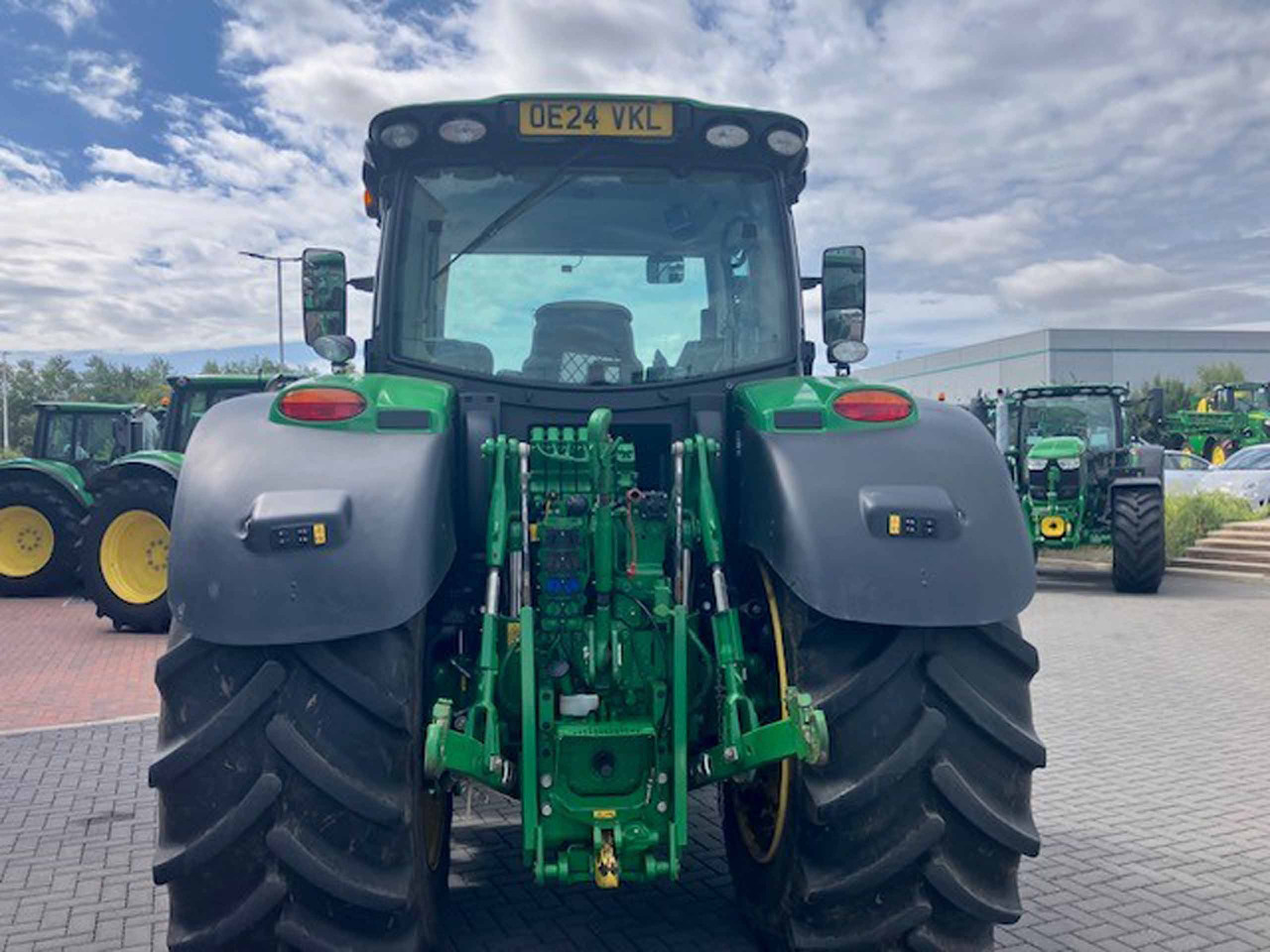 John Deere 6R 155 - טרקטור חקלאי: תמונה 5 John Deere 6R 155 - טרקטור חקלאי: תמונה 5