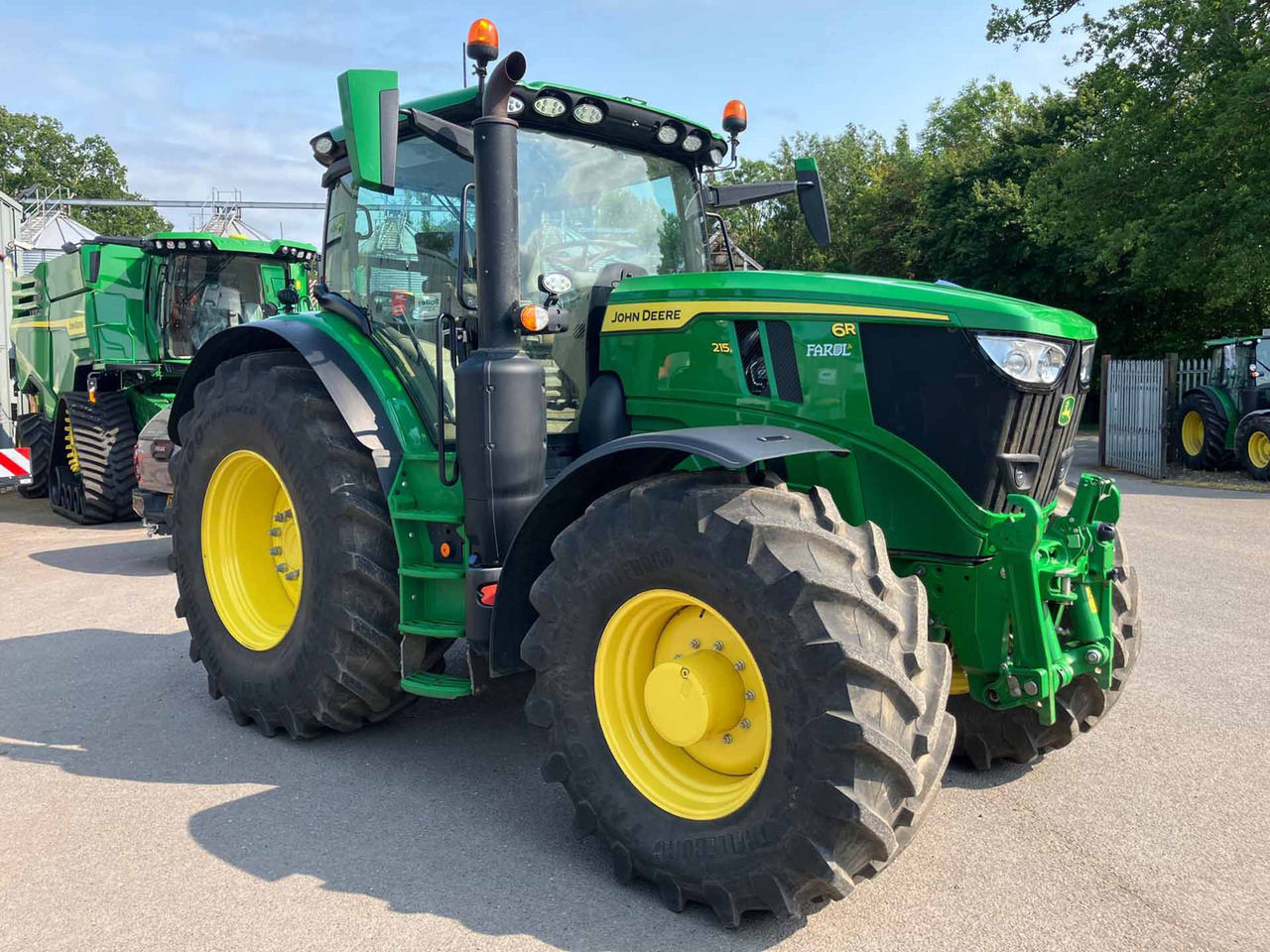 טרקטור חקלאי John Deere 6R 215: תמונה 6