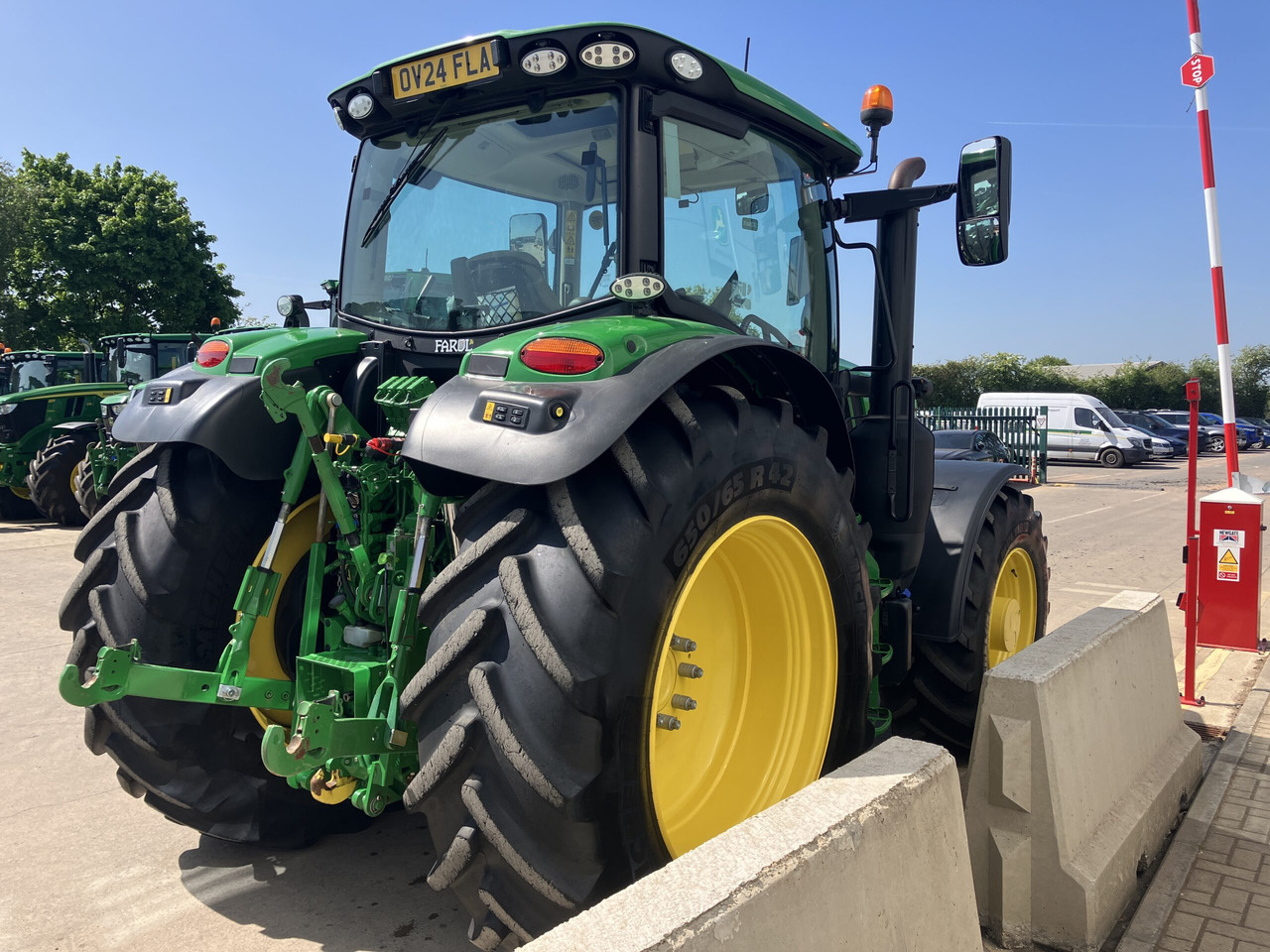 John Deere 6R155 - טרקטור חקלאי: תמונה 5 John Deere 6R155 - טרקטור חקלאי: תמונה 5