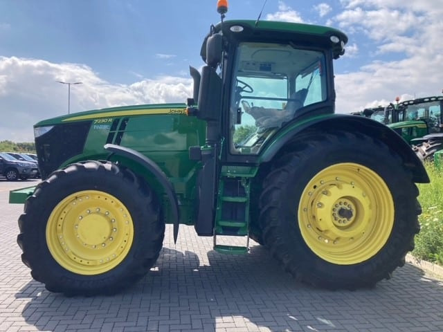 John Deere 7230R - טרקטור חקלאי: תמונה 3 John Deere 7230R - טרקטור חקלאי: תמונה 3