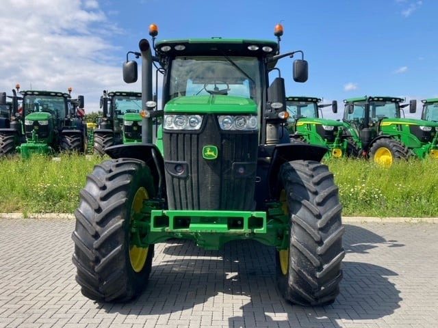 John Deere 7230R - טרקטור חקלאי: תמונה 2 John Deere 7230R - טרקטור חקלאי: תמונה 2