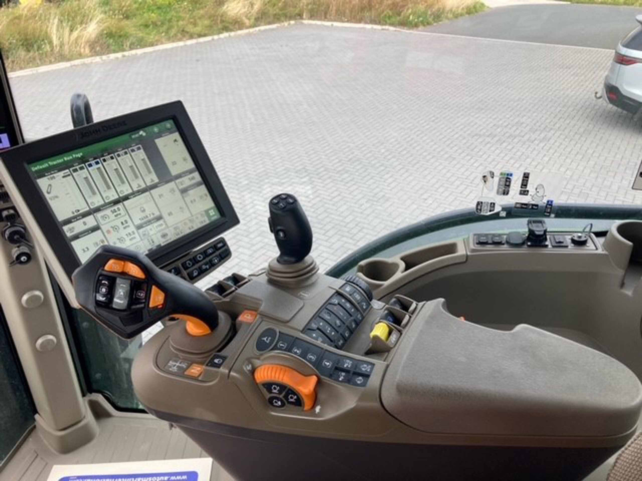 John Deere 7R 330 - טרקטור חקלאי: תמונה 3 John Deere 7R 330 - טרקטור חקלאי: תמונה 3