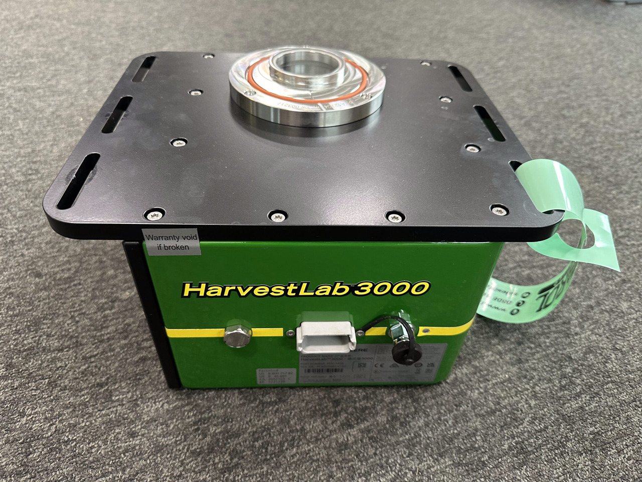 John Deere HarvestLab 3000 - מערכת ניווט עבור מכונה חקלאית: תמונה 1 John Deere HarvestLab 3000 - מערכת ניווט עבור מכונה חקלאית: תמונה 1