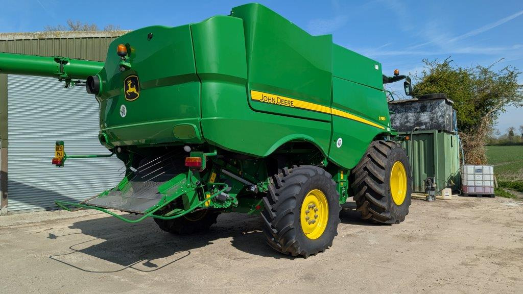 John Deere S785 - מקצרת קומבינה: תמונה 3 John Deere S785 - מקצרת קומבינה: תמונה 3