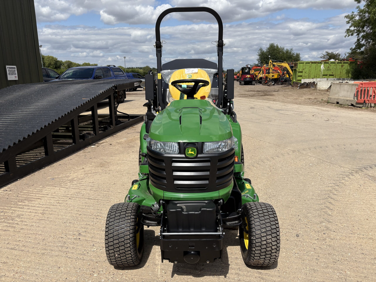John Deere X950R Cut & Collect Mower - מכסחת גינה: תמונה 3 John Deere X950R Cut & Collect Mower - מכסחת גינה: תמונה 3