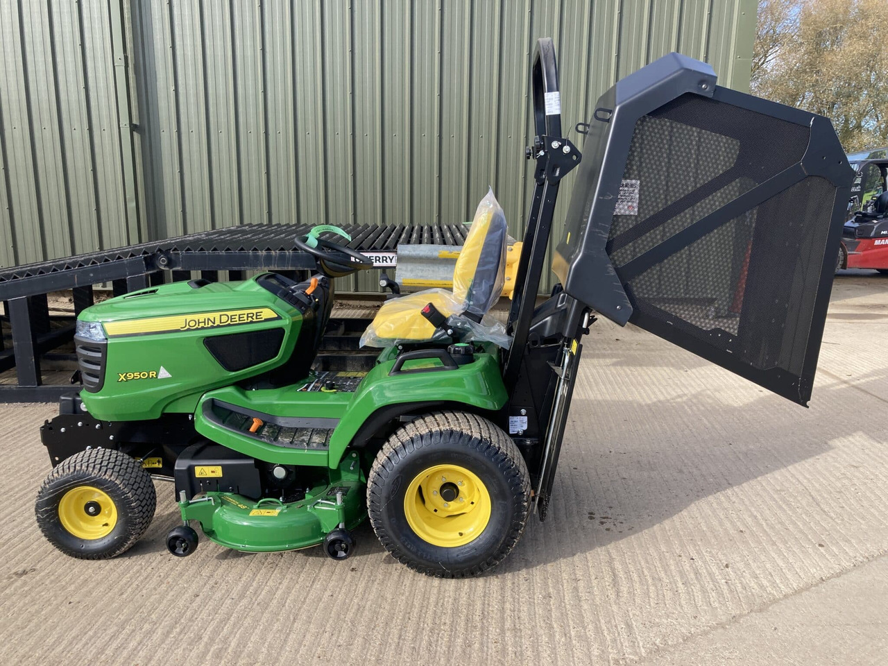 חָדָשׁ מכסחת גינה John Deere X950R ride on mower: תמונה 8
