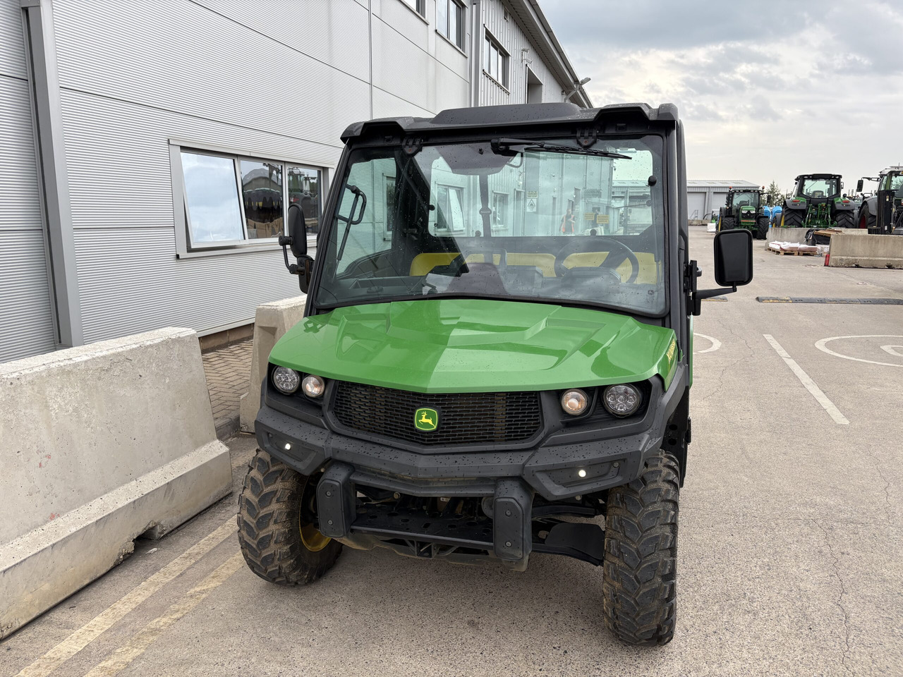 John Deere XUV865M Gator - רכב שטח/ טרקטורון: תמונה 2 John Deere XUV865M Gator - רכב שטח/ טרקטורון: תמונה 2