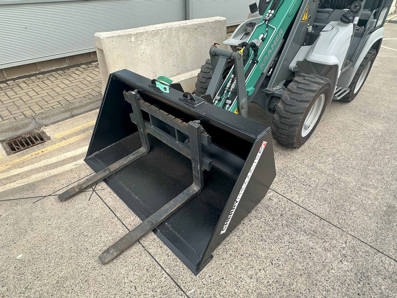 Kramer KL14.5 - מפעיל טלסקופי: תמונה 4 Kramer KL14.5 - מפעיל טלסקופי: תמונה 4