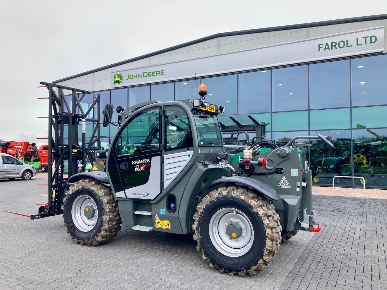 Kramer KT3610 - מפעיל טלסקופי: תמונה 3 Kramer KT3610 - מפעיל טלסקופי: תמונה 3