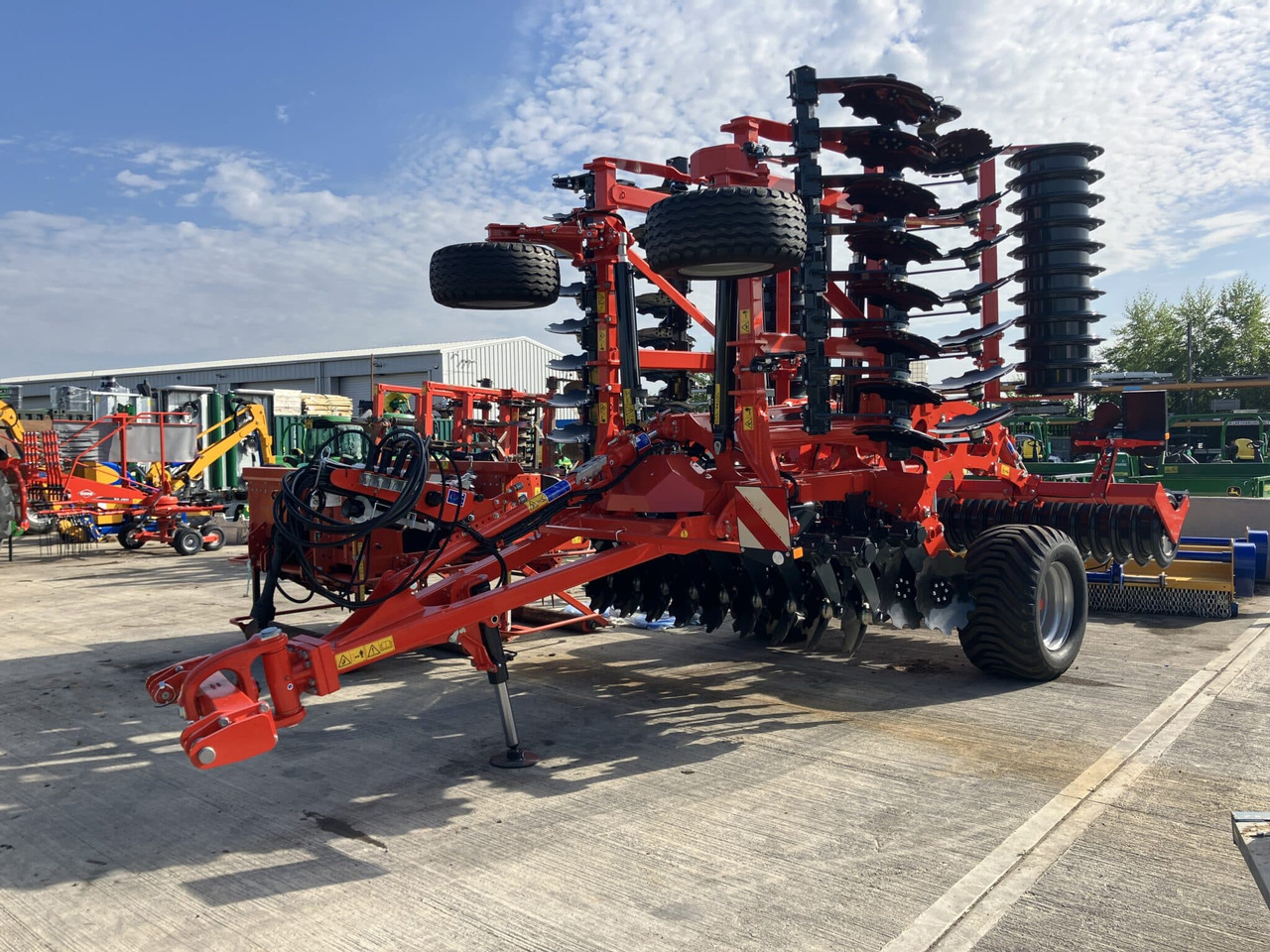 Kuhn Optimer L6000 - ציוד עיבוד קרקע: תמונה 1 Kuhn Optimer L6000 - ציוד עיבוד קרקע: תמונה 1