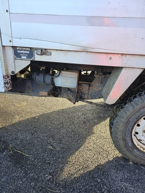 כלי רכב מסחרי מזהיר LAND ROVER DEFENDER 130 TIPPER: תמונה 15