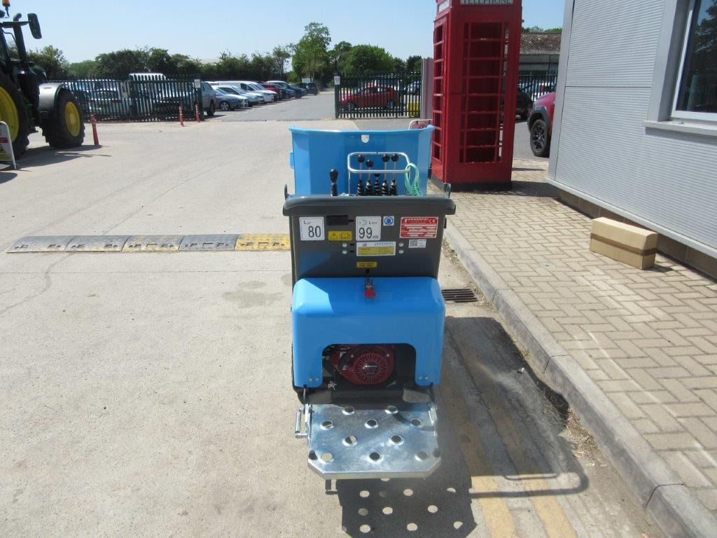 MESSERSI TC50 - מסיר פסולת זוחל: תמונה 4 MESSERSI TC50 - מסיר פסולת זוחל: תמונה 4