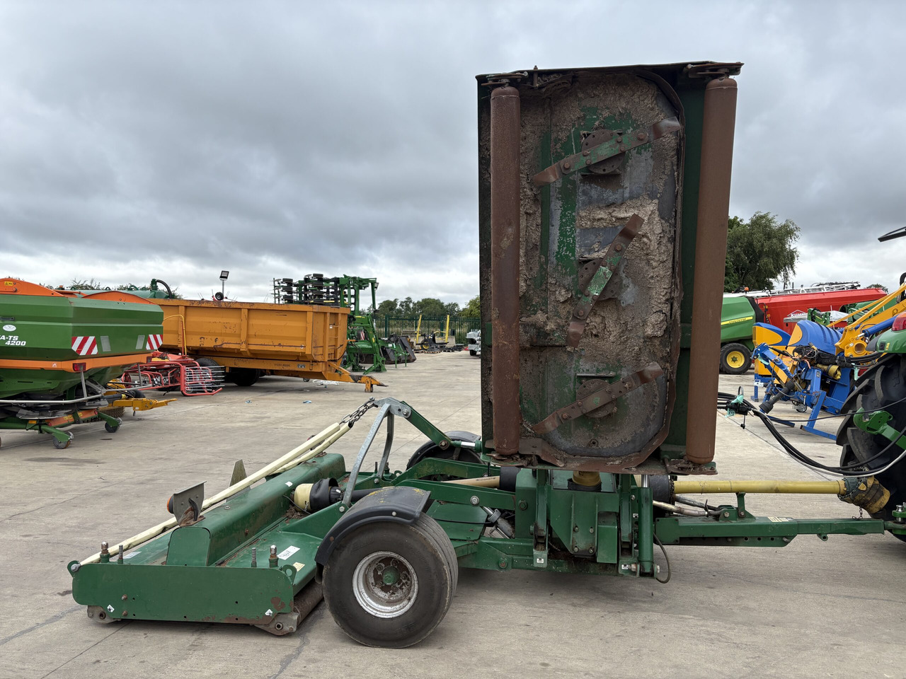 Major TDR20000 6.1m Winged Roller Mower - מכסחת גינה: תמונה 4 Major TDR20000 6.1m Winged Roller Mower - מכסחת גינה: תמונה 4