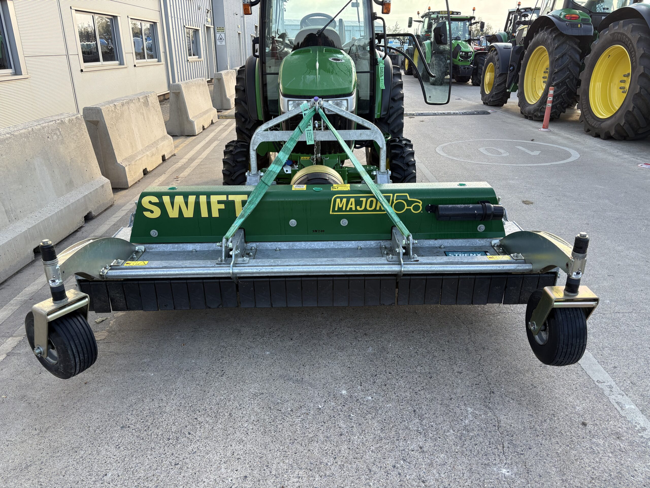 Major front Mounted Roller Mower MJ71-240F - מכסחת גינה: תמונה 1 Major front Mounted Roller Mower MJ71-240F - מכסחת גינה: תמונה 1