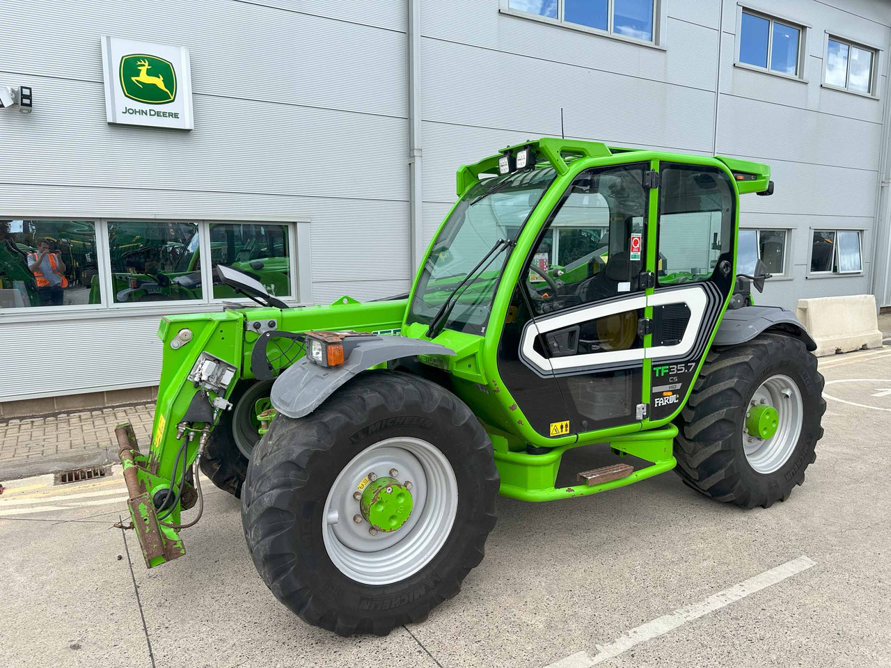 Merlo TF35.7 CS 140 - מפעיל טלסקופי: תמונה 1 Merlo TF35.7 CS 140 - מפעיל טלסקופי: תמונה 1