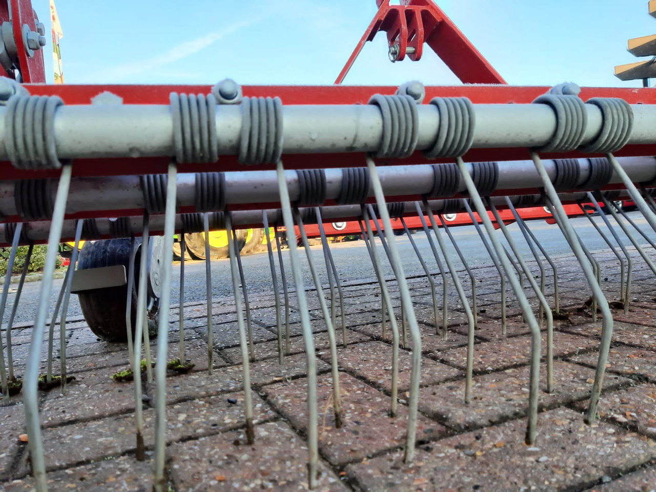Wiedenmann Terra Rake 1.7m - גורף/ מגרפה: תמונה 4 Wiedenmann Terra Rake 1.7m - גורף/ מגרפה: תמונה 4