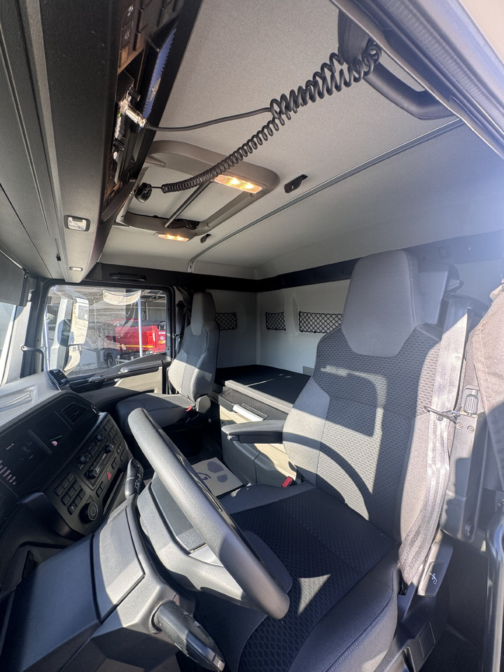 יחידת טרקטור Man TGX 18.470 4x4 Hydrodrive KIPPHYDRAULIK: תמונה 12 יחידת טרקטור Man TGX 18.470 4x4 Hydrodrive KIPPHYDRAULIK: תמונה 12