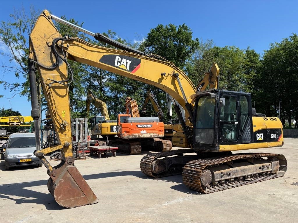 CAT 320 D L - מחפר סורק: תמונה 1 CAT 320 D L - מחפר סורק: תמונה 1