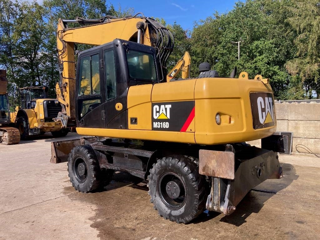 CAT M 316 D - מחפר גלגלים: תמונה 3 CAT M 316 D - מחפר גלגלים: תמונה 3