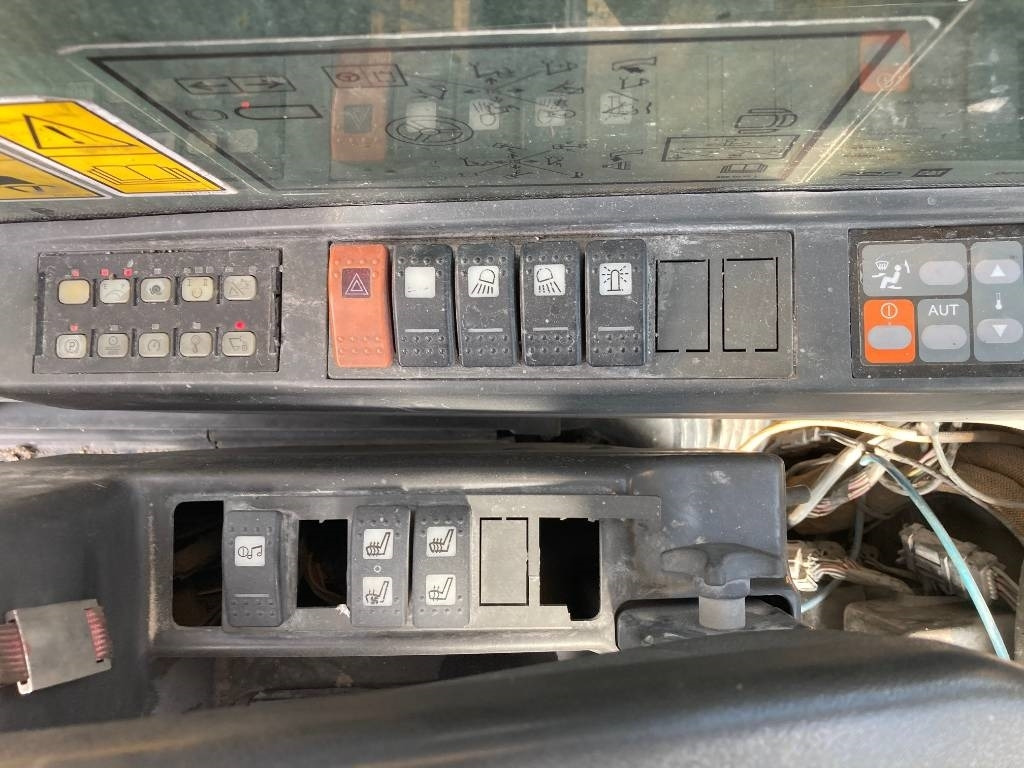 מחפר גלגלים CAT M 316 D: תמונה 14