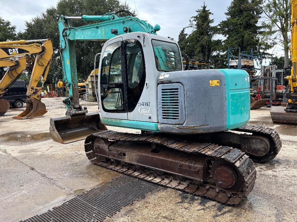 Kobelco SK 135 - מחפר סורק: תמונה 2 Kobelco SK 135 - מחפר סורק: תמונה 2