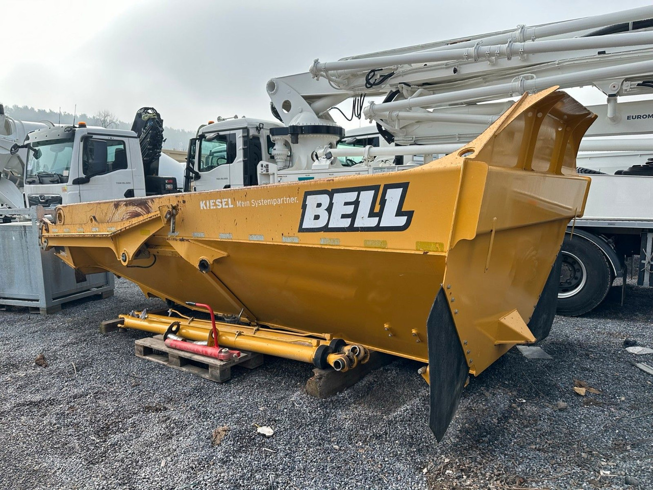 Bell B 25 E Dumper Mulden Kipper Aufbau - גוף מזהיר: תמונה 2 Bell B 25 E Dumper Mulden Kipper Aufbau - גוף מזהיר: תמונה 2