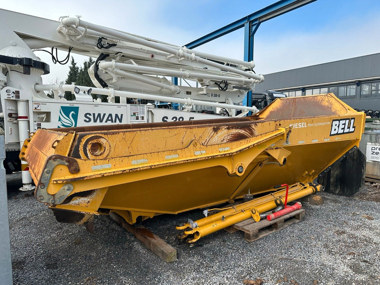 Bell B 25 E Dumper Mulden Kipper Aufbau - גוף מזהיר: תמונה 3 Bell B 25 E Dumper Mulden Kipper Aufbau - גוף מזהיר: תמונה 3