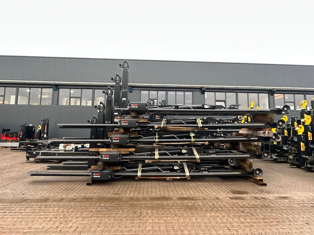 Hiab Multilift 20s56 - 25s56 - משאית הרמת וו: תמונה 1 Hiab Multilift 20s56 - 25s56 - משאית הרמת וו: תמונה 1
