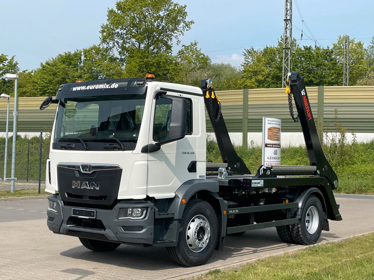 MAN TGM 18.320 4x2 Euro 6e Hiab Multilift Futura 12 - מזהיר, משאית מנוף: תמונה 1 MAN TGM 18.320 4x2 Euro 6e Hiab Multilift Futura 12 - מזהיר, משאית מנוף: תמונה 1