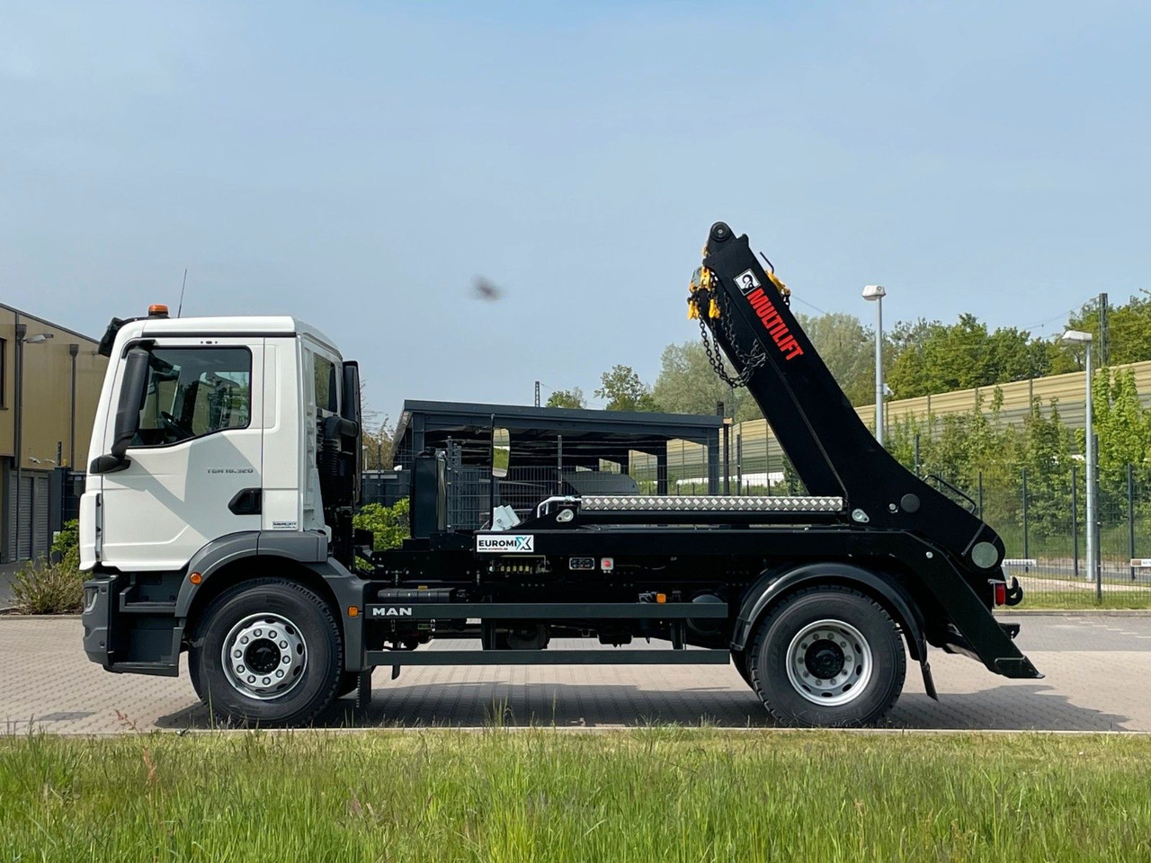 MAN TGM 18.320 4x2 Euro 6e Hiab Multilift Futura 12 - מזהיר, משאית מנוף: תמונה 3 MAN TGM 18.320 4x2 Euro 6e Hiab Multilift Futura 12 - מזהיר, משאית מנוף: תמונה 3