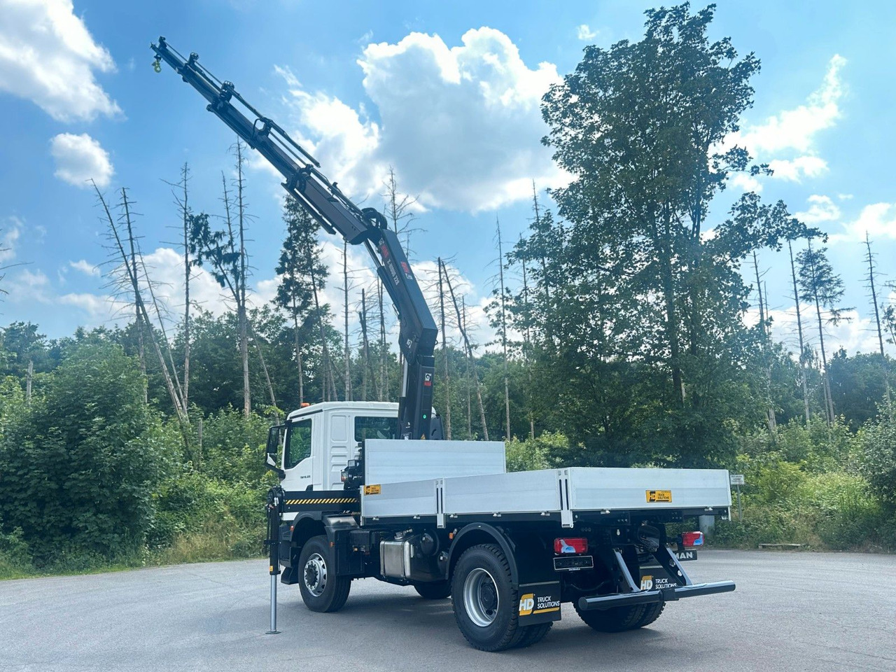 MAN TGM 18.320 4x4 Euro 6e Pritsche Hiab 228-4 Kran - משאית צד נופל/ שטוחה, משאית מנוף: תמונה 4 MAN TGM 18.320 4x4 Euro 6e Pritsche Hiab 228-4 Kran - משאית צד נופל/ שטוחה, משאית מנוף: תמונה 4