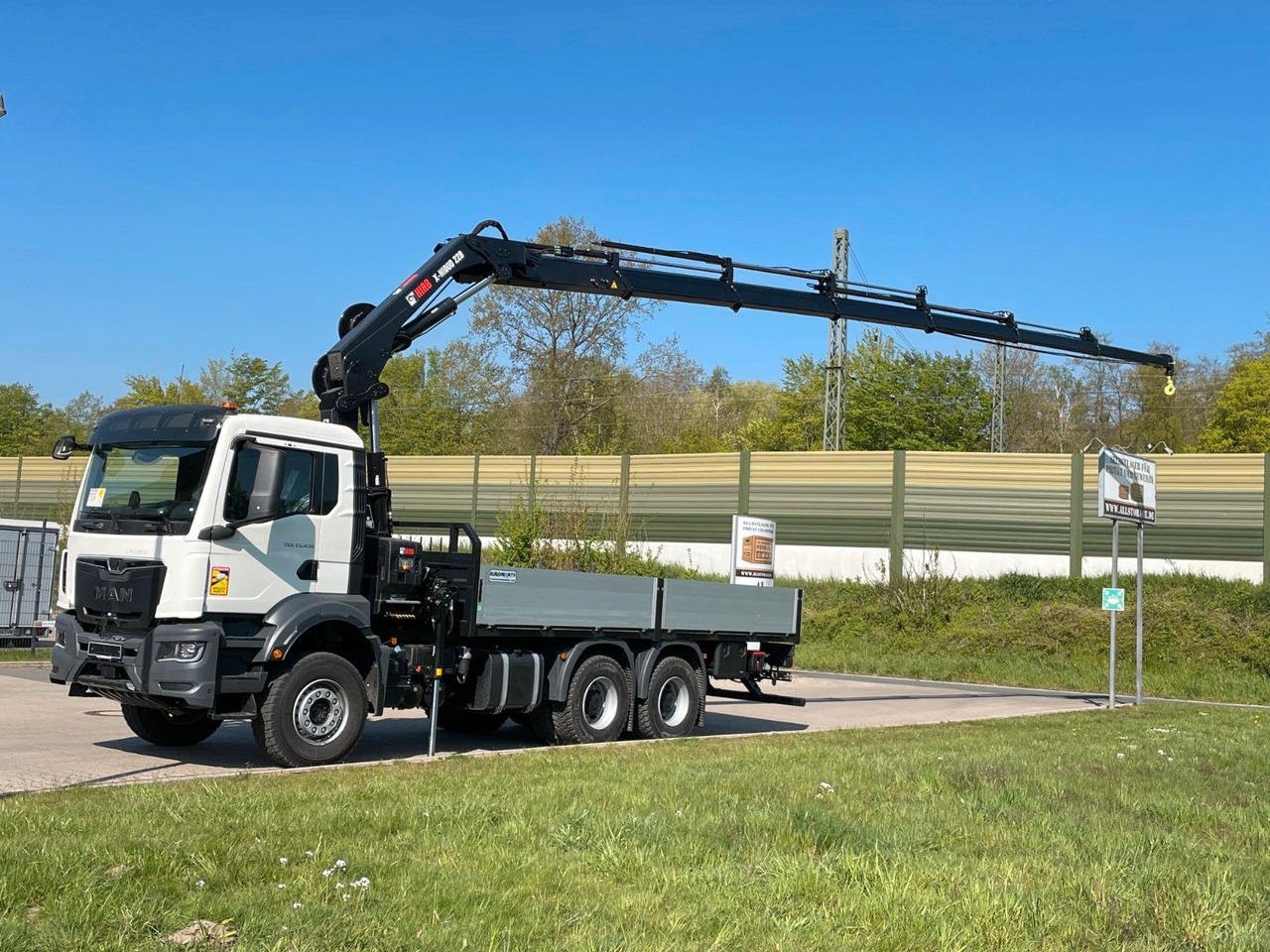 MAN TGS 33.440 6x4 HIAB 228-6 - משאית מנוף: תמונה 1 MAN TGS 33.440 6x4 HIAB 228-6 - משאית מנוף: תמונה 1
