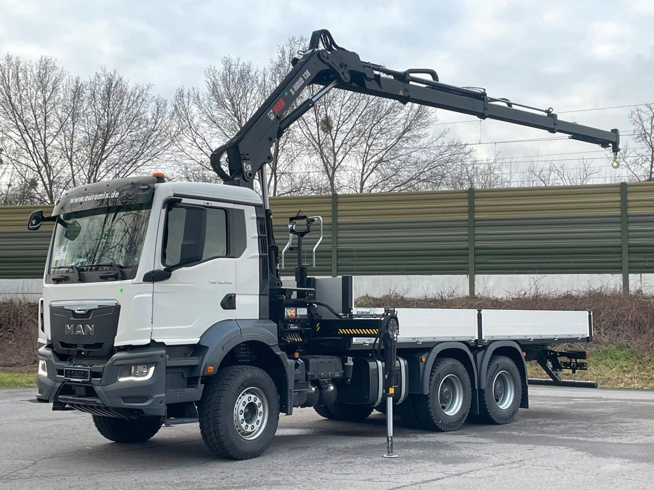 MAN TGS 33.440 6x4 Kran HIAB 138-3 - משאית מנוף: תמונה 1 MAN TGS 33.440 6x4 Kran HIAB 138-3 - משאית מנוף: תמונה 1