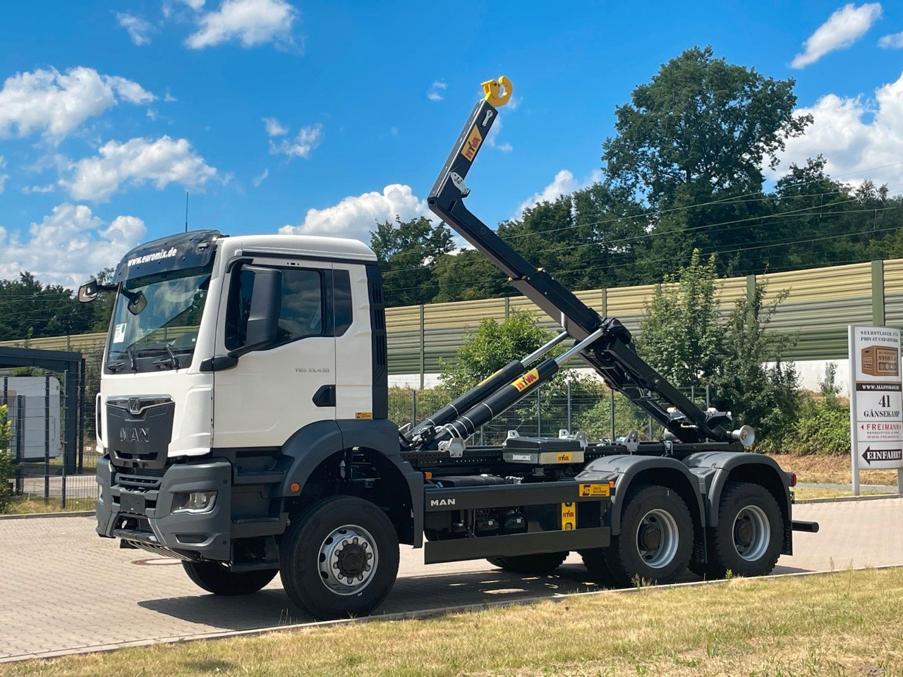 MAN TGS 33.440 6x6 Euro6e Hyva - Hiab MultiLift - משאית הרמת וו, משאית מנוף: תמונה 2 MAN TGS 33.440 6x6 Euro6e Hyva - Hiab MultiLift - משאית הרמת וו, משאית מנוף: תמונה 2