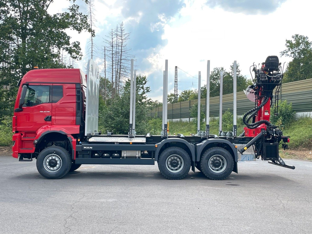 MAN TGS 33.520 6X6 Euro6e Radstand 3900mm EPSILON - משאית עץ, משאית מנוף: תמונה 3 MAN TGS 33.520 6X6 Euro6e Radstand 3900mm EPSILON - משאית עץ, משאית מנוף: תמונה 3