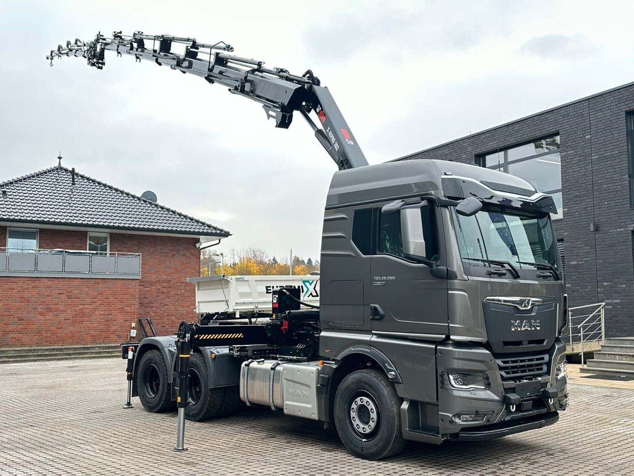 MAN TGX 26.580 6x4 Kran Hiab 302-6 + Jib-4 - משאית מנוף: תמונה 5 MAN TGX 26.580 6x4 Kran Hiab 302-6 + Jib-4 - משאית מנוף: תמונה 5