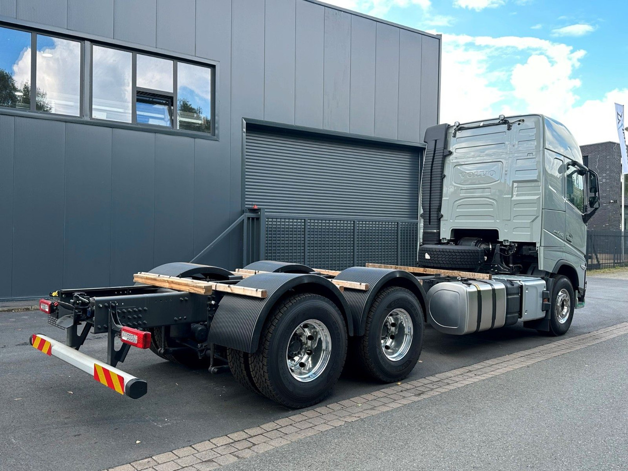 Volvo FH 540 6x4 - משאית עם שלדת תא: תמונה 5 Volvo FH 540 6x4 - משאית עם שלדת תא: תמונה 5