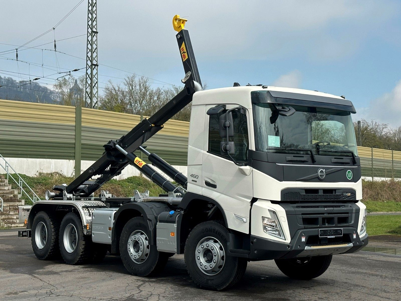 Volvo FMX 460 8x4 Hiab MultLift Abrollkipper Euro6e - משאית הרמת וו, משאית מנוף: תמונה 1 Volvo FMX 460 8x4 Hiab MultLift Abrollkipper Euro6e - משאית הרמת וו, משאית מנוף: תמונה 1