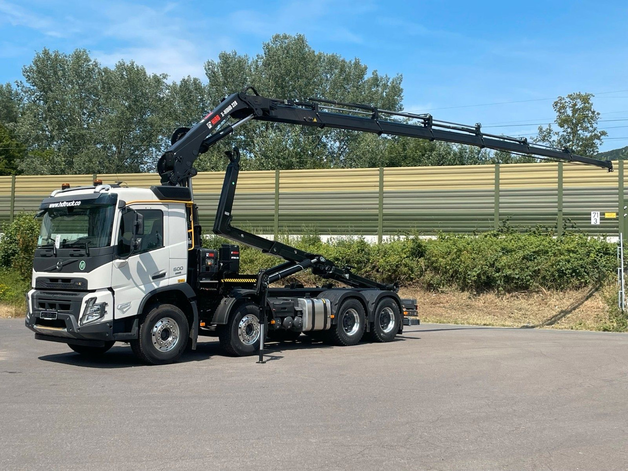 Volvo FMX 500 8x4 Abrollkipper + Kran Hiab 228-6 - משאית הרמת וו, משאית מנוף: תמונה 1 Volvo FMX 500 8x4 Abrollkipper + Kran Hiab 228-6 - משאית הרמת וו, משאית מנוף: תמונה 1