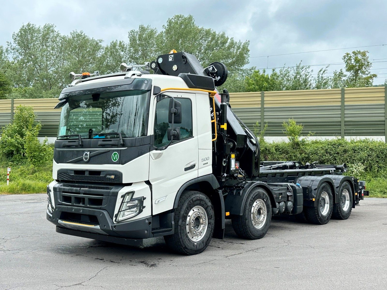 Volvo FMX 500 8x4 Abrollkipper + Kran Hiab 658-6 - משאית הרמת וו, משאית מנוף: תמונה 2 Volvo FMX 500 8x4 Abrollkipper + Kran Hiab 658-6 - משאית הרמת וו, משאית מנוף: תמונה 2