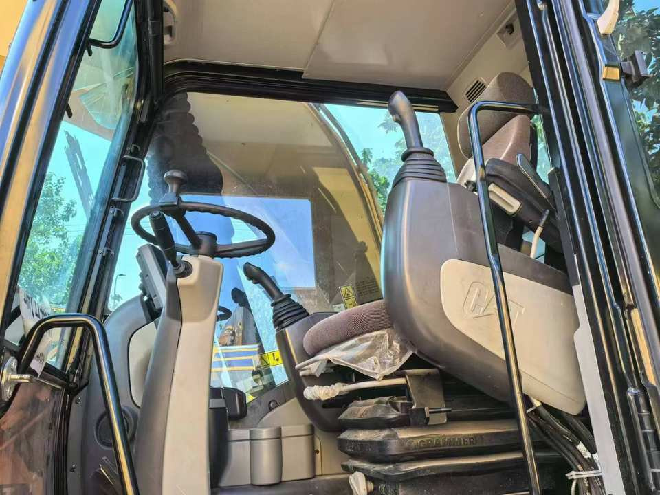 Beautiful High Quality Second-Hand CAT M315D2 Wheel Excavator Used Digger Machinery Engine After-sales Warranty Service - מחפר גלגלים: תמונה 5 Beautiful High Quality Second-Hand CAT M315D2 Wheel Excavator Used Digger Machinery Engine After-sales Warranty Service - מחפר גלגלים: תמונה 5