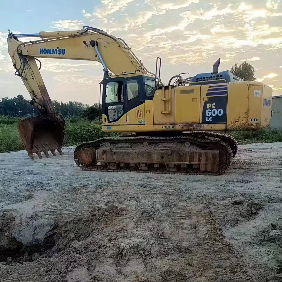 Original Good Condition USED Excavator PC600LC-8 60 Ton Excavator Crawler Excavator for Komatsu on Sale - מחפר סורק: תמונה 1 Original Good Condition USED Excavator PC600LC-8 60 Ton Excavator Crawler Excavator for Komatsu on Sale - מחפר סורק: תמונה 1