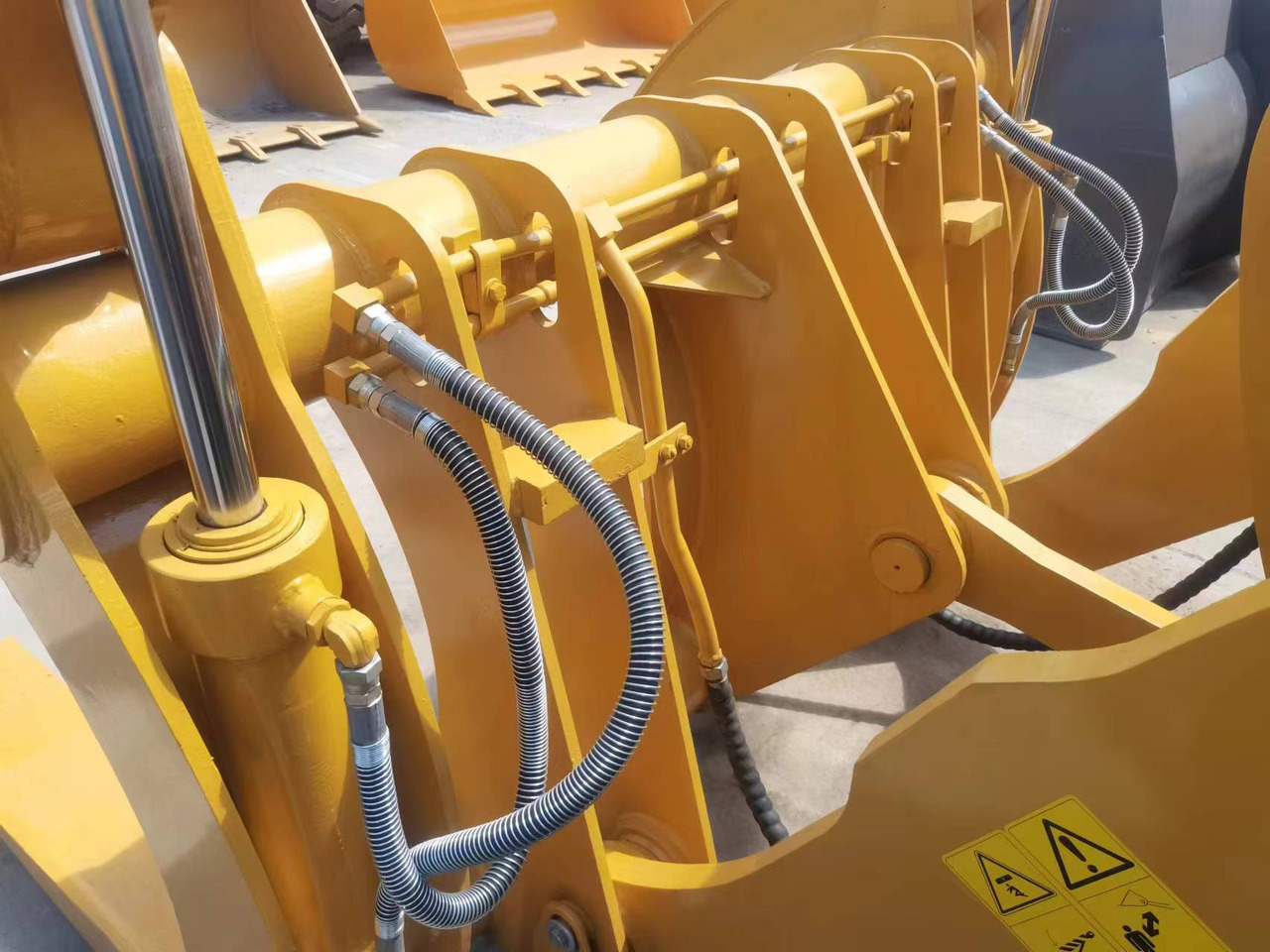 SDLG L953 - מעמיס גלגלים: תמונה 3 SDLG L953 - מעמיס גלגלים: תמונה 3