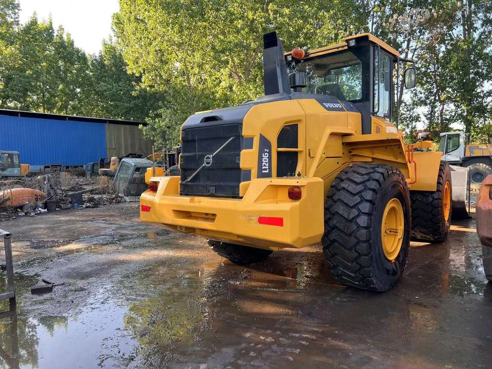 Used Volvo L120GZ 6 Ton Capacity Wheel Loader Available for Sale - מעמיס גלגלים: תמונה 2 Used Volvo L120GZ 6 Ton Capacity Wheel Loader Available for Sale - מעמיס גלגלים: תמונה 2