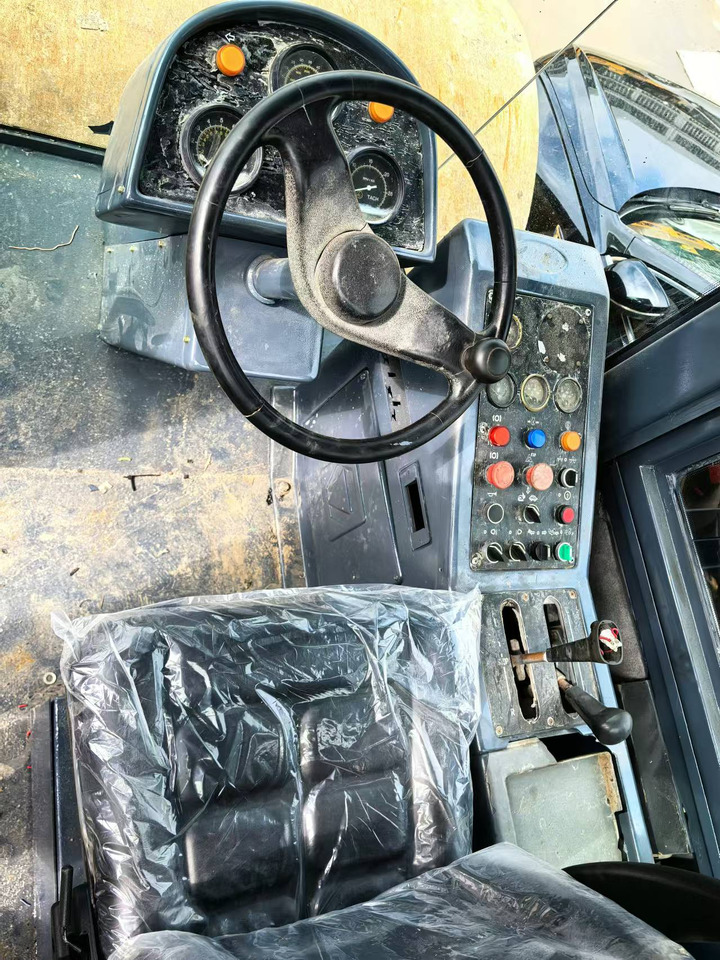 XCMG XS143 - מדחס: תמונה 5 XCMG XS143 - מדחס: תמונה 5