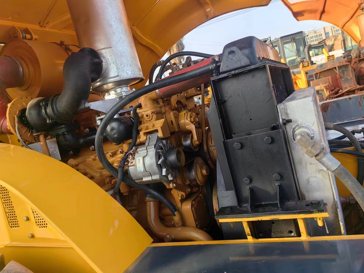 XCMG XS223J - מדחס: תמונה 4 XCMG XS223J - מדחס: תמונה 4