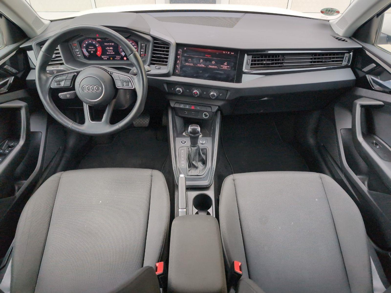 Audi A1 Sportback 30 TFSI S edition | 2021 | 82.211 km | Automaat | T635GD | NAP: Geen oordeel - האצ'בק: תמונה 5 Audi A1 Sportback 30 TFSI S edition | 2021 | 82.211 km | Automaat | T635GD | NAP: Geen oordeel - האצ'בק: תמונה 5